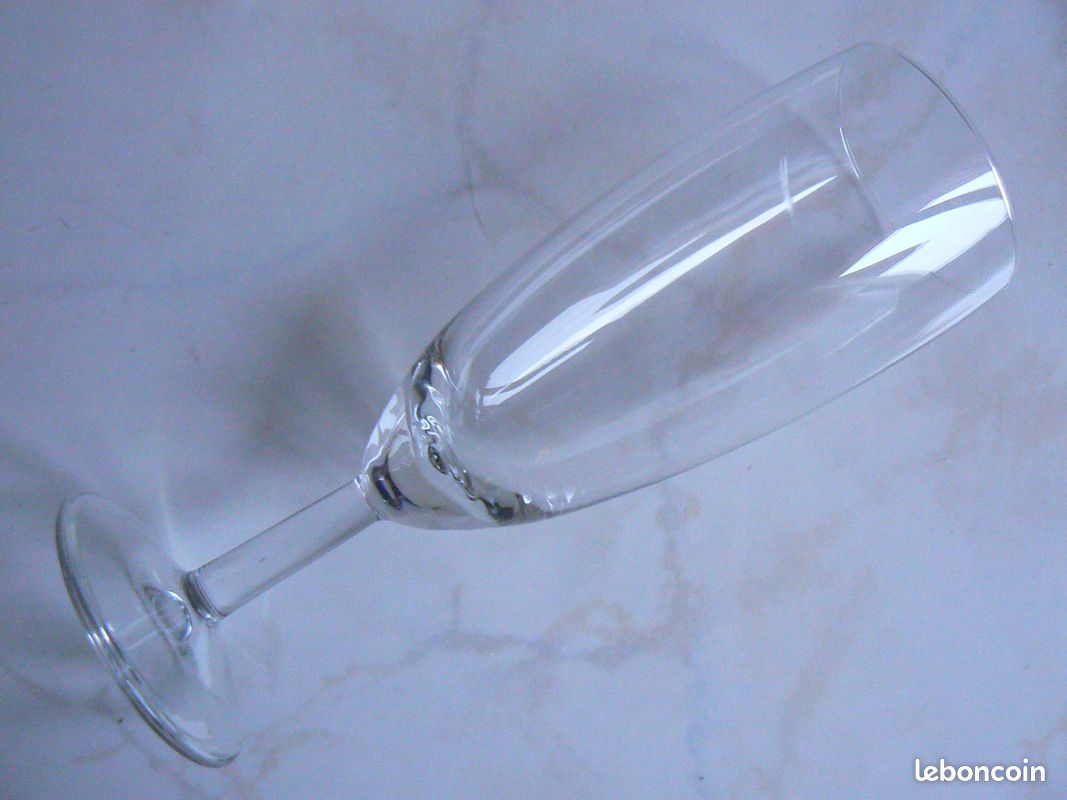 6 flûtes a champagne (image 1)