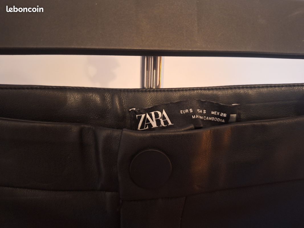 Pantalon legging noir (image 3)