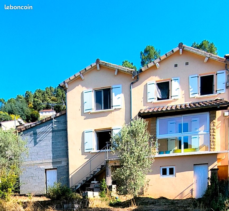 Maison 4 pièces 75 m² · à Saint-Sauveur-de-Montagut · 75 m² · 175 000 €