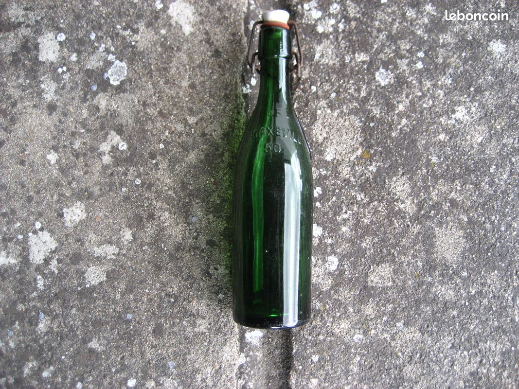 ANCIENNE BOUTEILLE EN VERRE SOUFFLE XIXème SÉRIGRAPHIER ISSOIRE 63