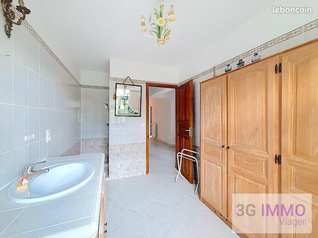 Viager | Maison de plain-pied | 6p | 4ch | 208 m² | Santa-Maria-Poggio | Expo Sud-Est | Terrasse · Jardin · Piscine (image 13)