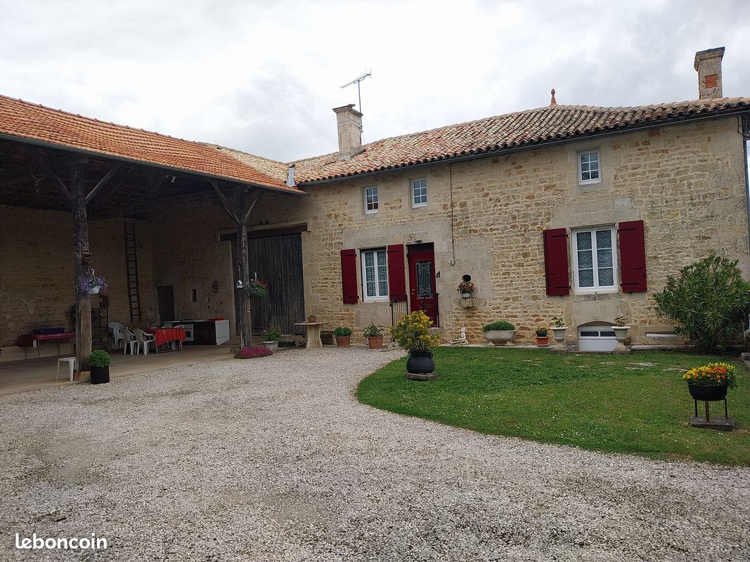Maison 6 pièces 180 m² · à Montjean · 180 m² · 199 000 €