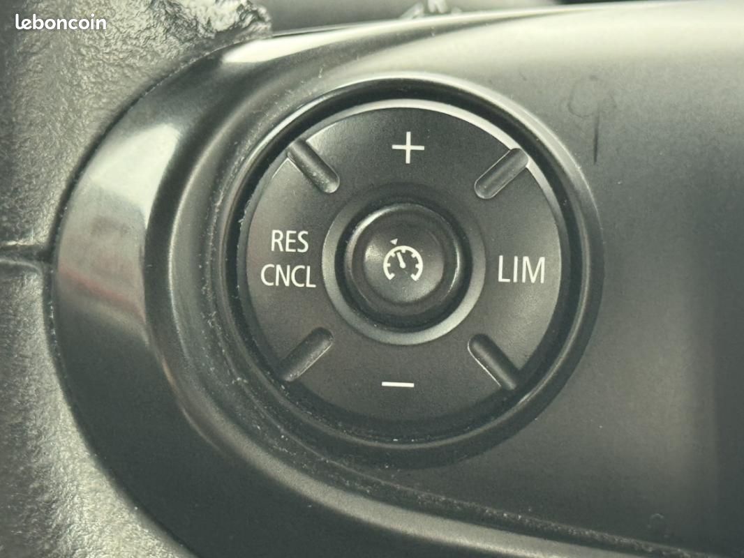 Mini Hatch F55 LCI Cooper D 116 ch (image 11)