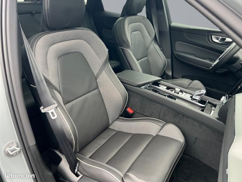 Volvo XC60 T6 Hybride Rechargeable 350ch Plus Style Dark Geartronic 8 AWD (image 9)