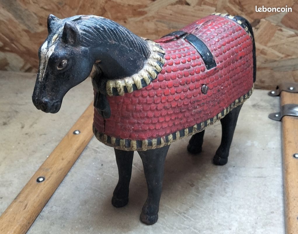 Tirelire Cheval En Tôle Pour Enfants - Tirelire Décorative Motif Chevaux Idéal Cadeau