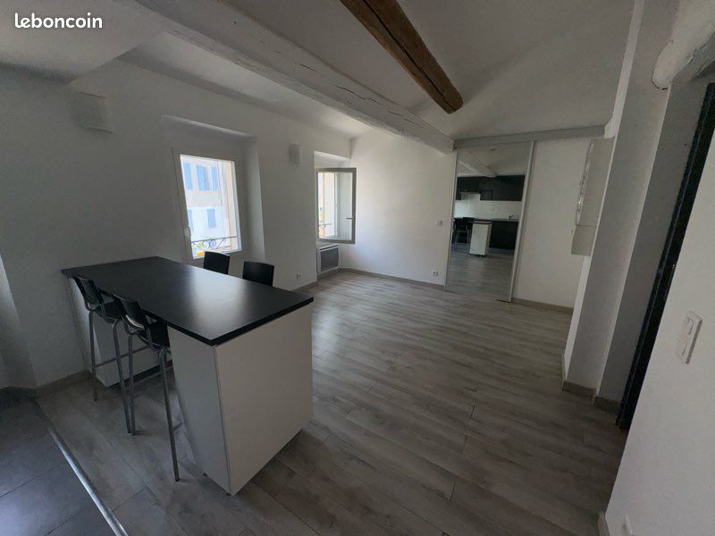 Appartement 2 pièces 34 m² · à Pierrefeu-du-Var · 34 m² · 640 €/mois