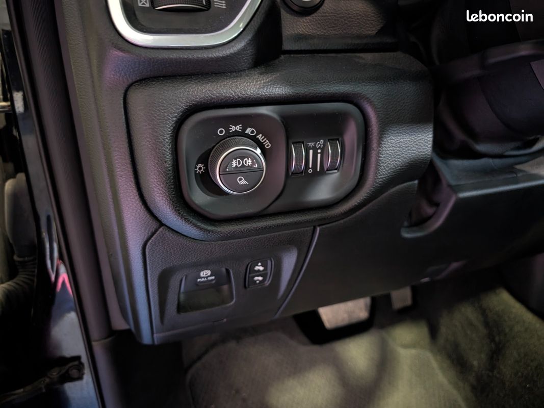 DODGE RAM 5.7 4WD 396cv RAM CREW LAMARIE SPORT (image 29)