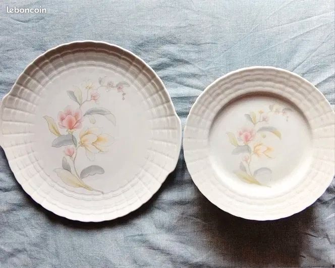 Pink Trio Corelle Corelle Pink Trio Plates(Dinner, Dessert)