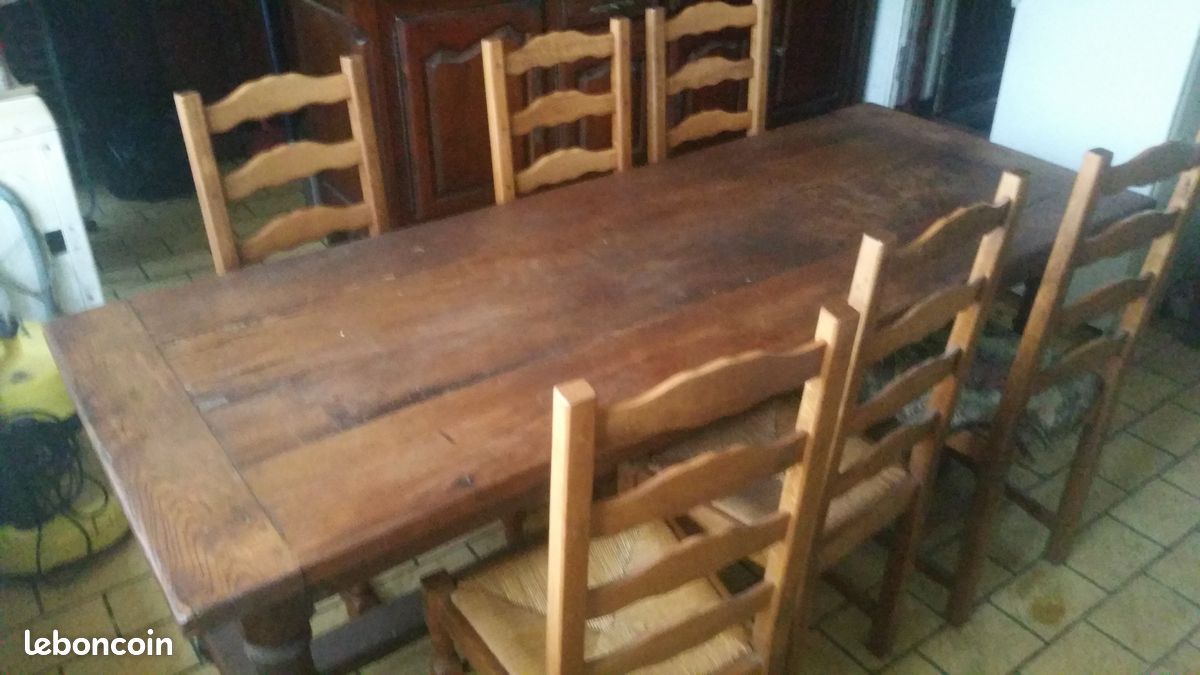 Table monastère (image 1)