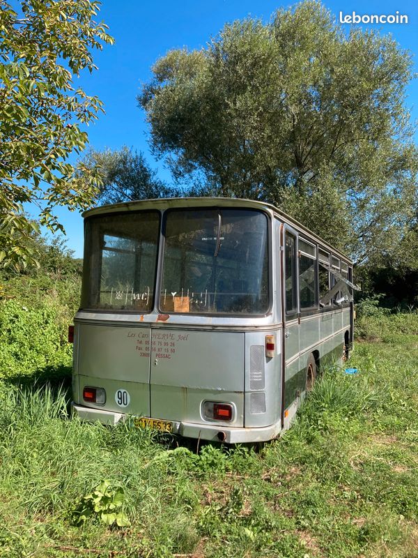 Bus Renault Saviem E7C - Caravaning