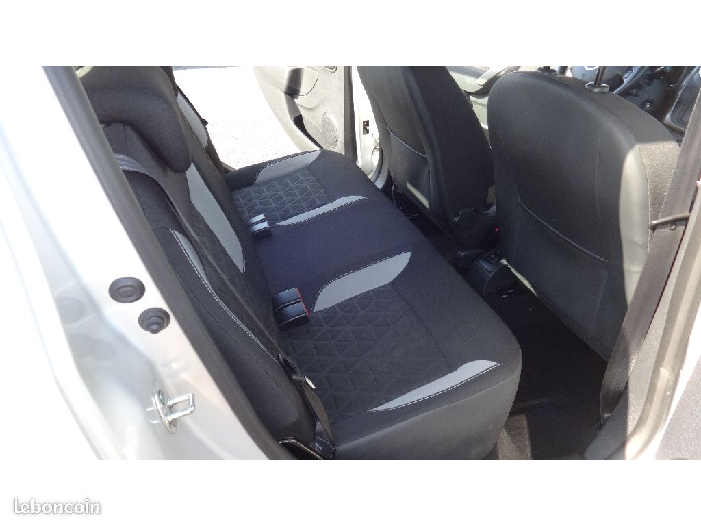 Dacia Sandero 1.5 DCI 90 ch STEPWAY (image 9)