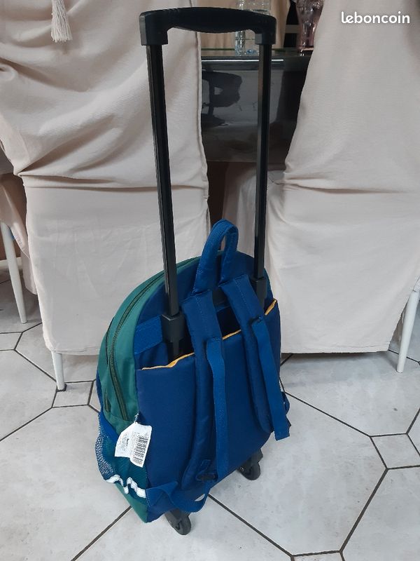Cartable à roulettes (image 2)