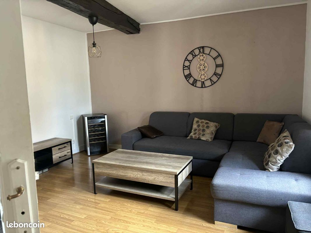 Appartement 5 pièces 110 m² · à Troyes · 110 m² · 900 €