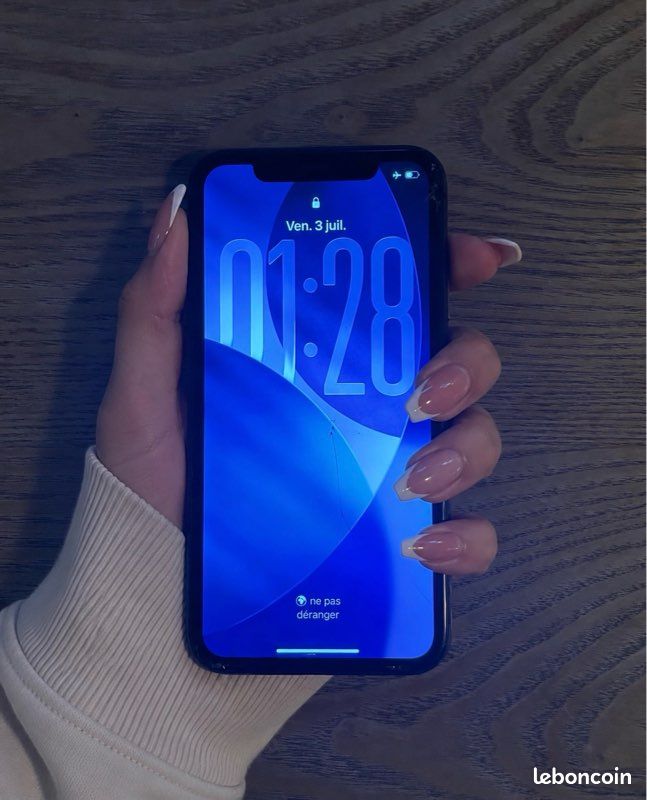 Iphone 11 apple (image 1)