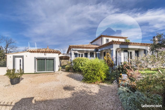 Villa 7 pièces 163 m²