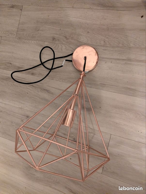 Suspension cuivre (image 2)