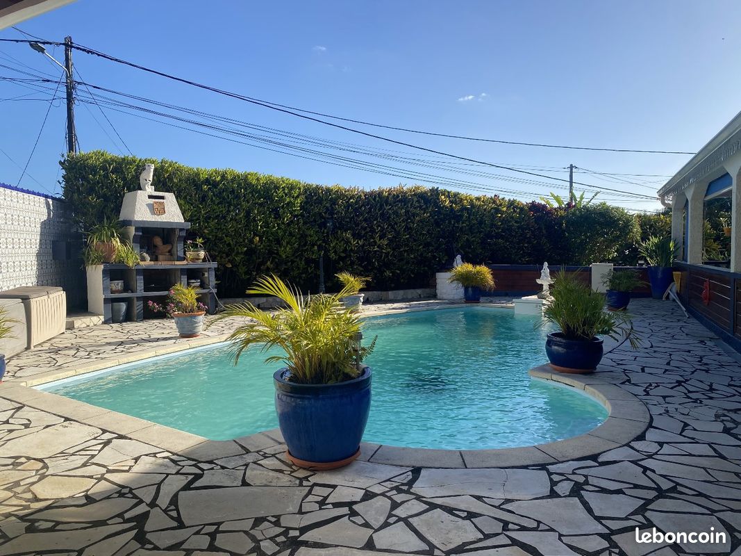 Maison 7 pièces 115 m² · à Saint-Pierre · 115 m² · 448 000 €