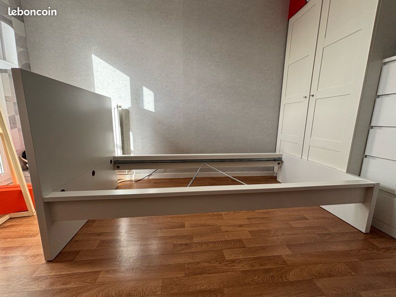 Lit blanc MALM IKEA 90x200 + Sommier (image 1)