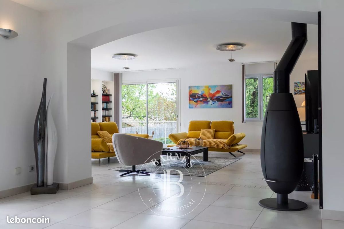 Villa 7 pièces 260 m² (image 11)