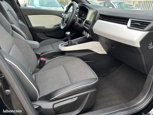 Megane 4 (image 9)