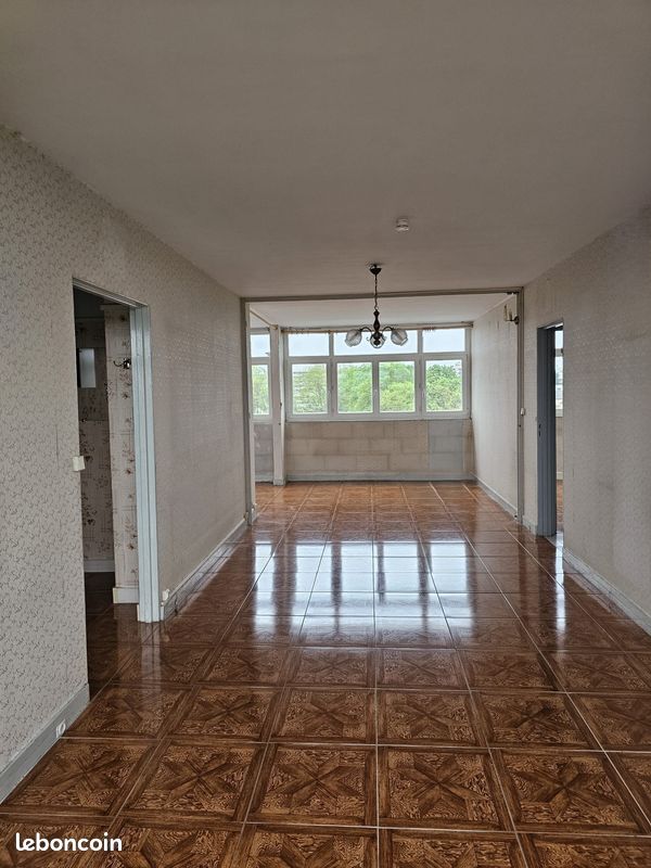 Appartement 3 pièces 58 m² · à Évry-Courcouronnes · 58 m² · 115 000 €