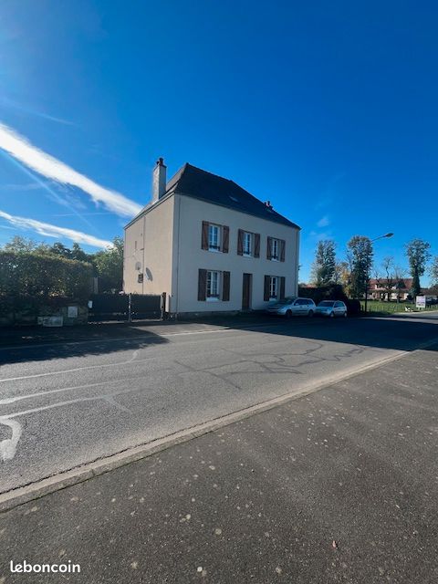 Maison 10 pièces 250 m² · à Pierre-de-Bresse · 250 m² · 279 000 €