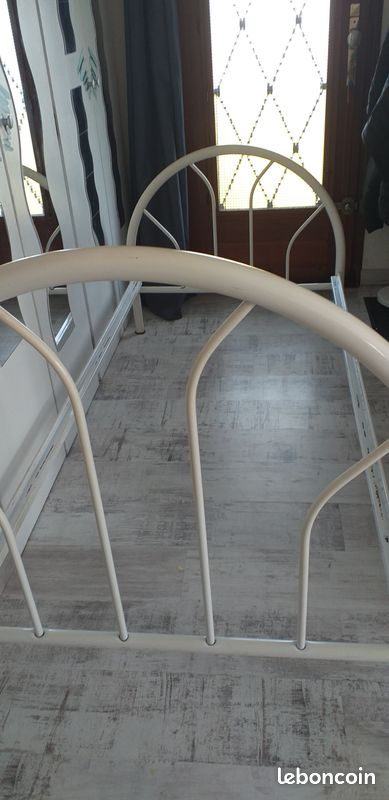 Lit+matelas+sommier (image 1)