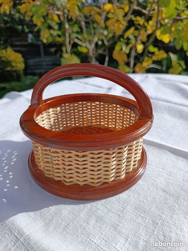 Joli petit panier fait main (image 1)