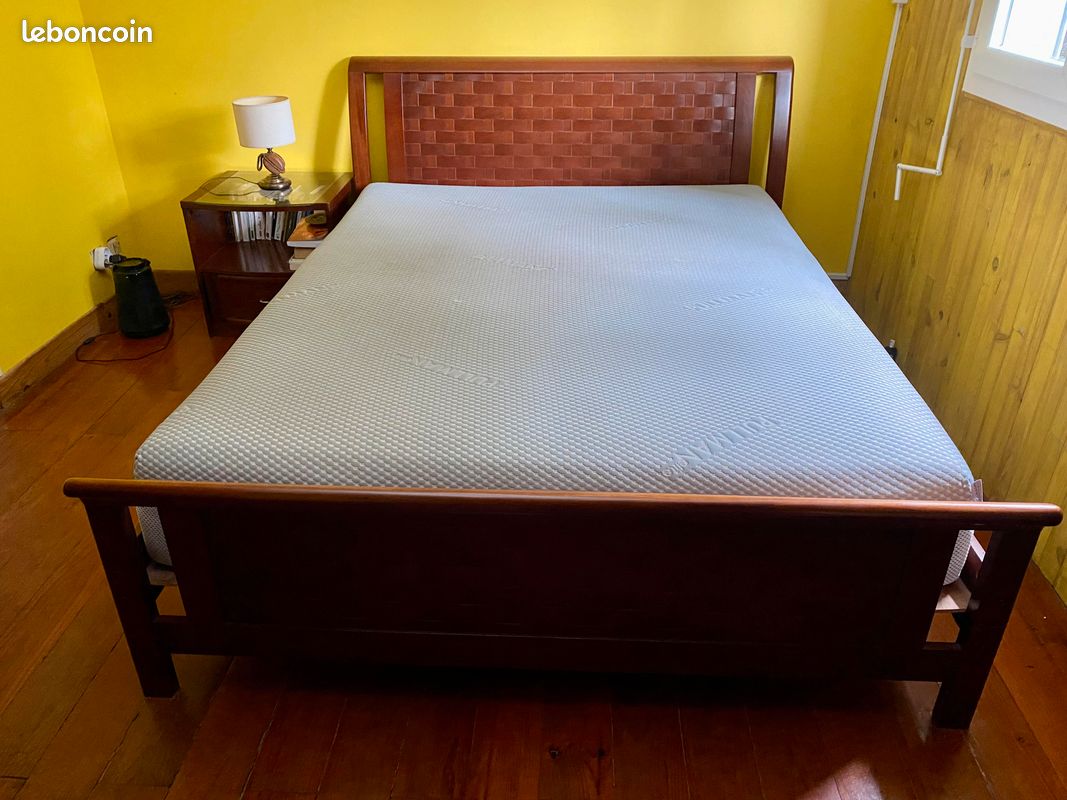 Lit + matelas+ table de nuit (image 1)