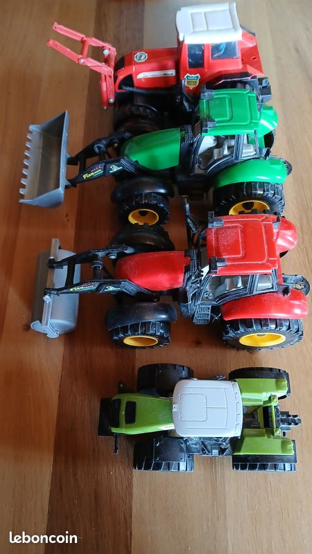 Lot tracteurs (image 1)