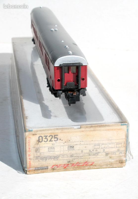 Lot 4 Wagons Voyageurs Arnold Rapido, Réf 0330 0341 0342 0349, Avec Boîtes