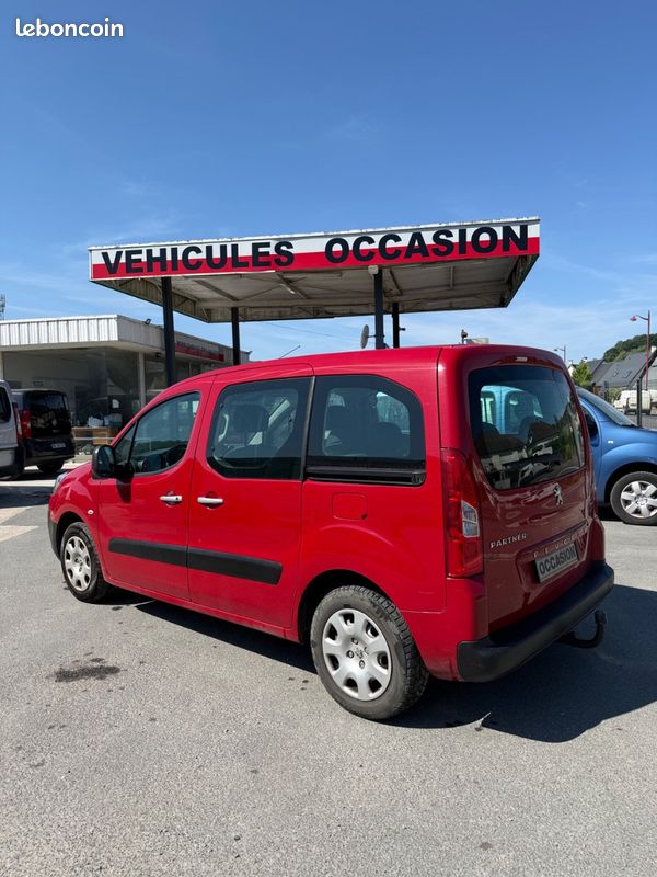 Peugeot Partner 1.6hdi 92 7 places 1ere main vehicule propre (image 4)