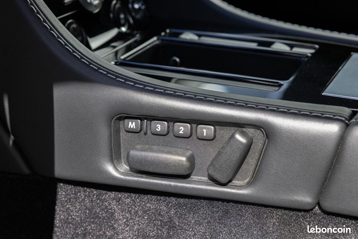 Aston Martin DBS Volante 5.9 V12 517ch TOUCHTRONIC (image 15)