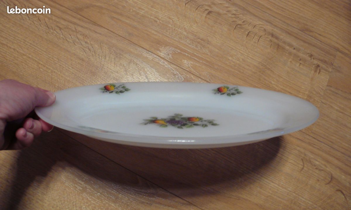 Plat De Service Ovale Arcopal Vintage – Motif Fruits Multicolore – Verre Brillant
