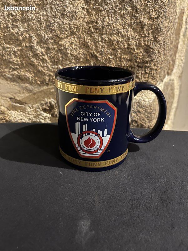 Magnifique mug Anti crime Security inc 2006 (image 6)
