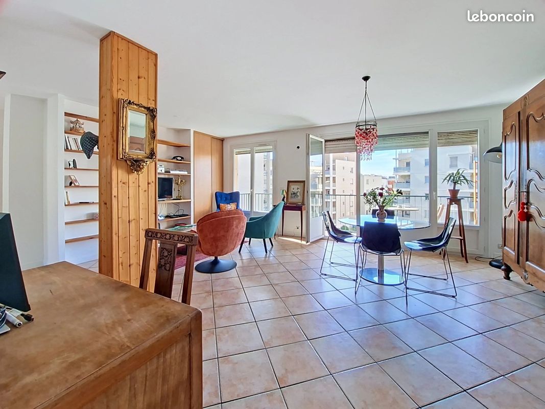 Appartement 5 pièces 84 m² · à Villeurbanne · 84 m² · 229 000 €