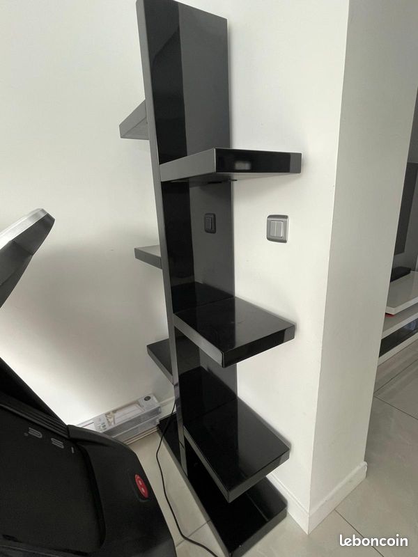 Etagère noir (image 1)