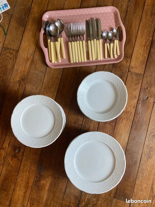Service de table en porcelaine Apilco (image 1)