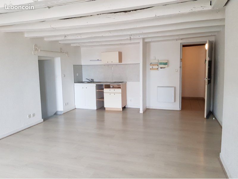 Appartement 2 pièces 47 m² · à Saint-Trivier-de-Courtes · 47 m² · 432 €/mois