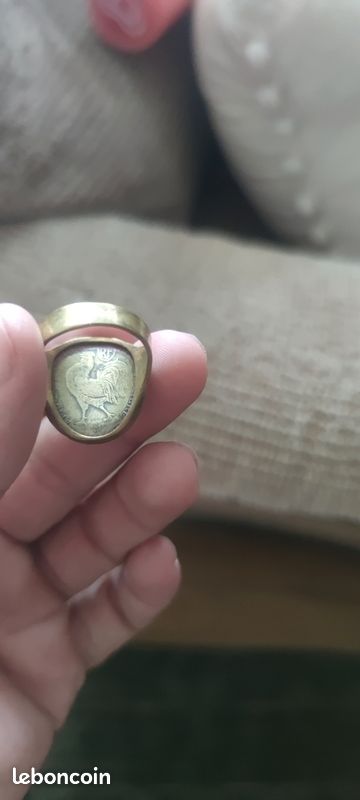 Bague Chevalière Pièce Quarter Roupie Ile Maurice En Acier Inoxydable - Neuf Avec Boîte