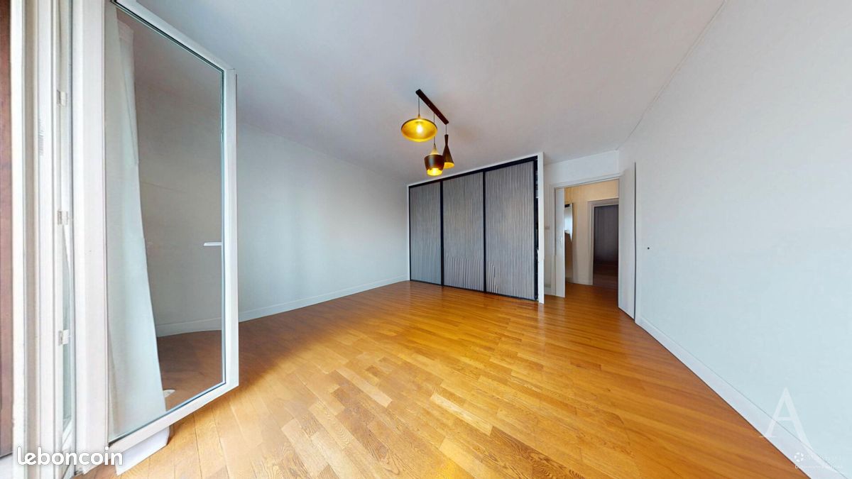 Appartement 4 pièces 77 m² · à Grenoble · 77 m² · 144 000 €