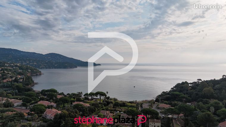 https://img.leboncoin.fr/api/v1/lbcpb1/images/c9/bc/9f/c9bc9fdad4f3e1f34ab4f51d996c8dd1766a4cd8.jpg?rule=ad-image