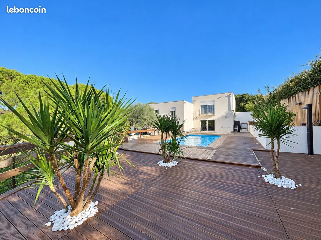Maison 6 pièces 158 m² · à Fréjus · 158 m² · 630 000 €