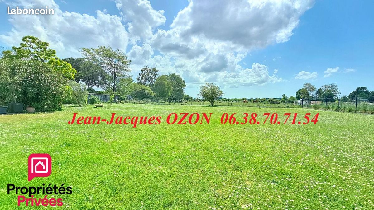 Terrain 930 m² Arvert · 140 000 €