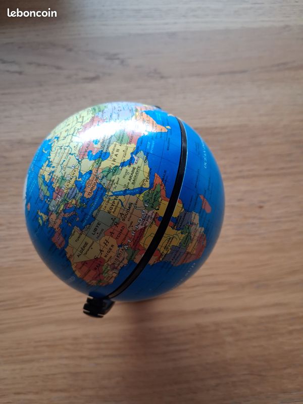 Globe terrestre (image 2)