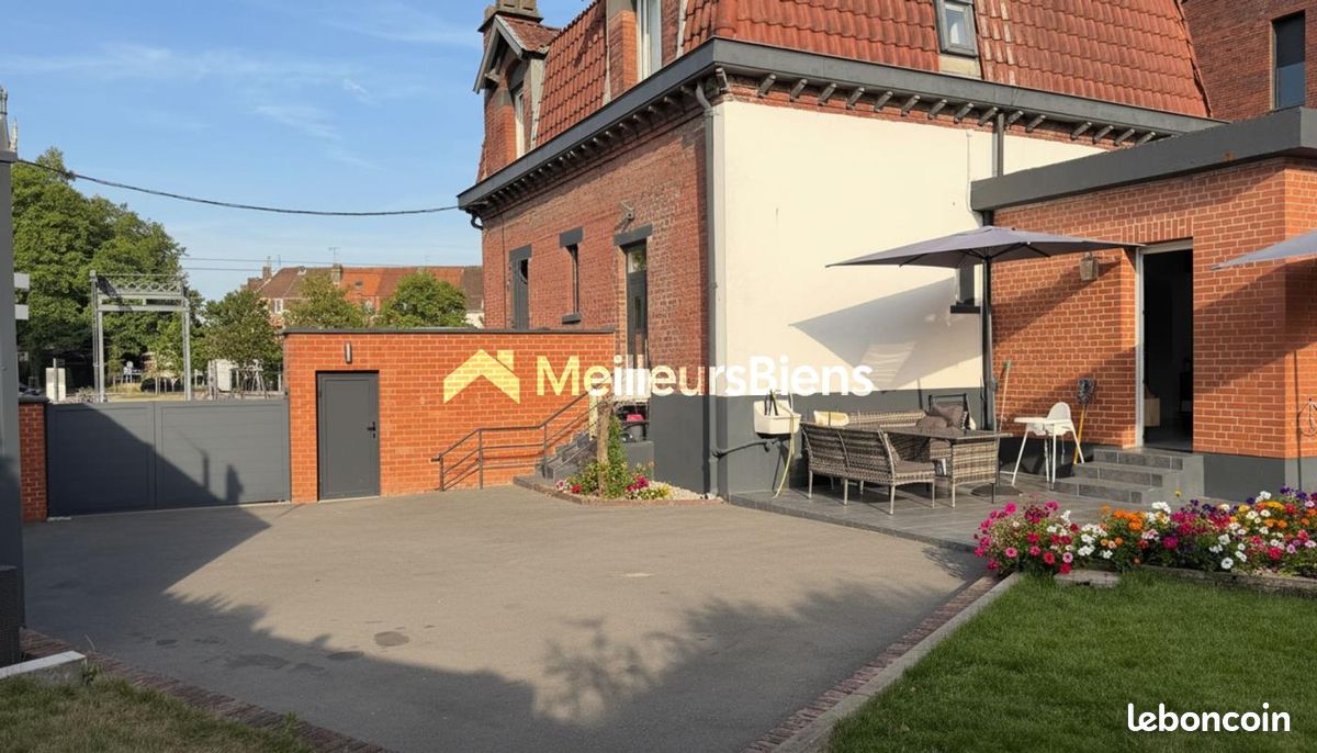 Maison 5 pièces 160 m² · à Tourcoing · 160 m² · 438 000 €