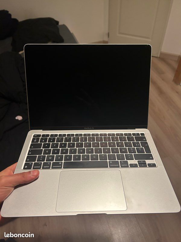 MACBOOK Air M1 2020 (acheté en 2022) (image 3)