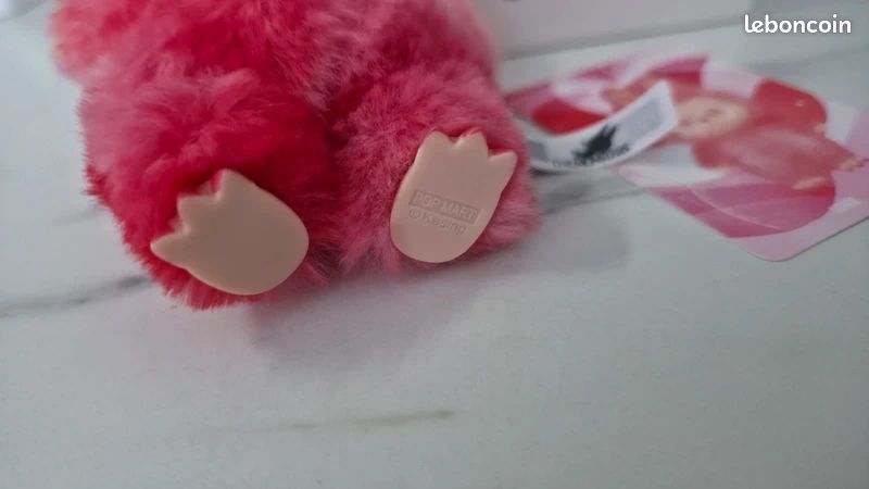 Labubu big into energy authentique Pop Mart peluche porte-clés rouge Love the monsters neuf (image 15)