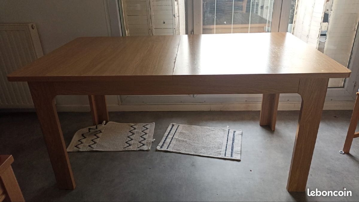 Table (image 3)