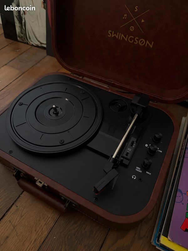 Tourne-disque Vintage Audio Sonic Capri Années 70 - Stéréo Rouge - Fonctionne